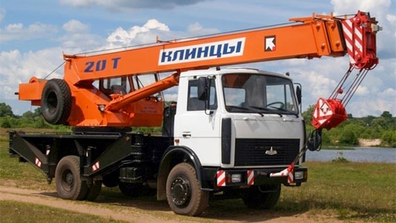 Автокран МАЗ 20 тонн